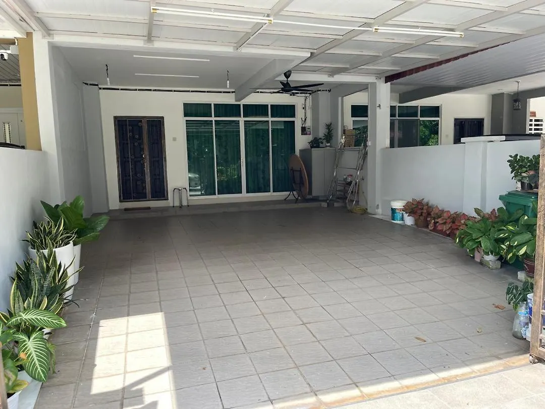 Daire Nyaman Sweet Home Balik Pulau Malezya